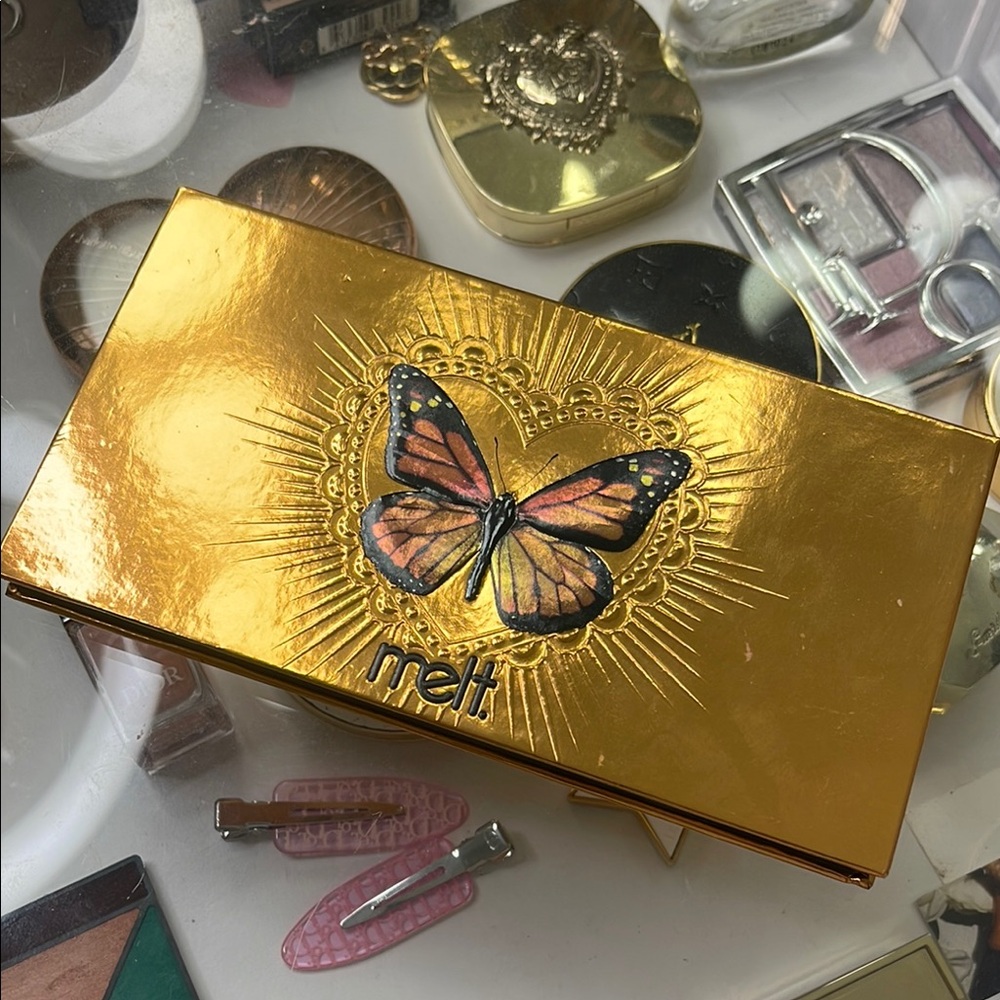 Melt Cosmetics monarca blush palette